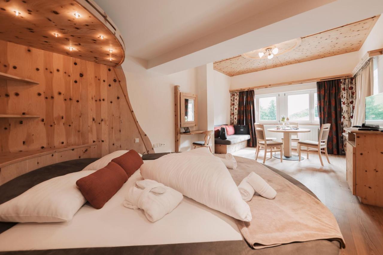Wellness Aparthotel Panorama Alpin - Ferienwohnungen Jerzens Im Pitztal Ngoại thất bức ảnh