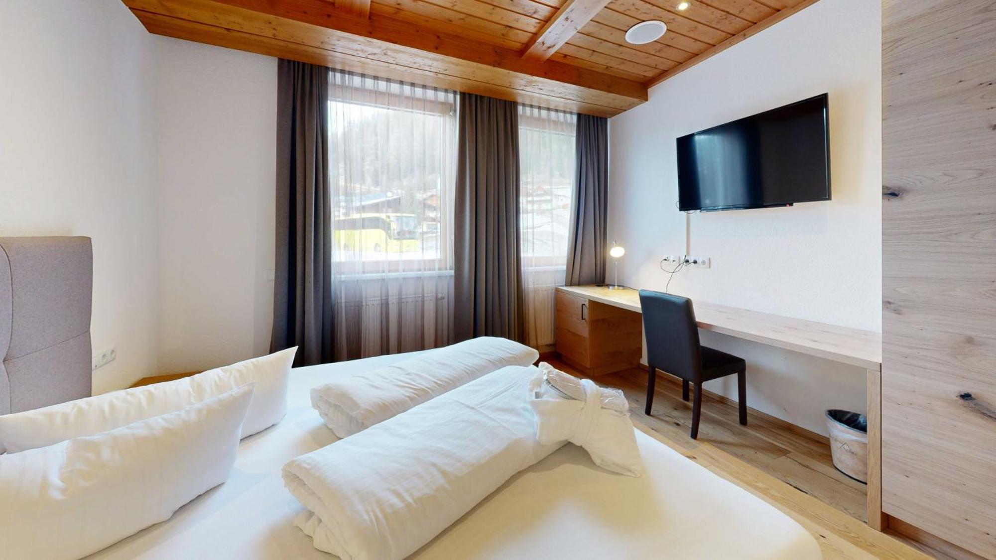 Wellness Aparthotel Panorama Alpin - Ferienwohnungen Jerzens Im Pitztal Ngoại thất bức ảnh